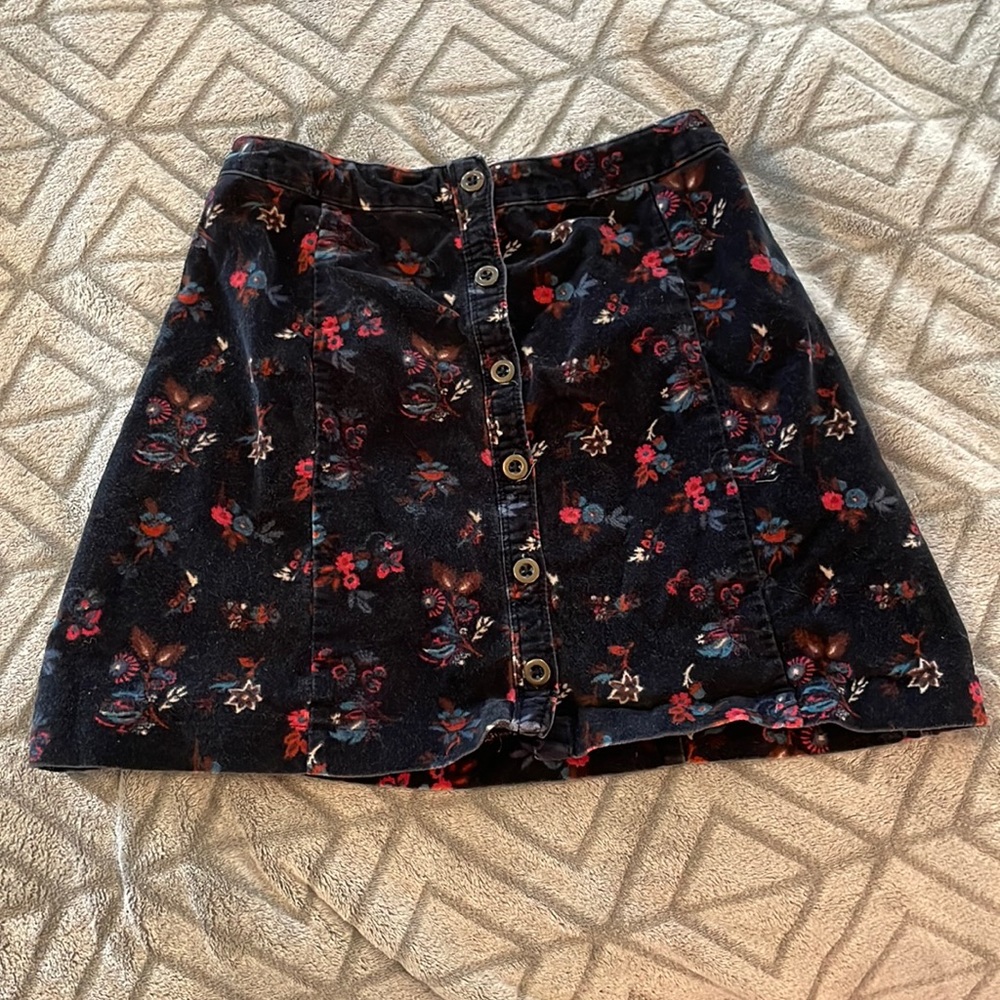 Cute Floral Corduroy Hollister Skirt - Size 0